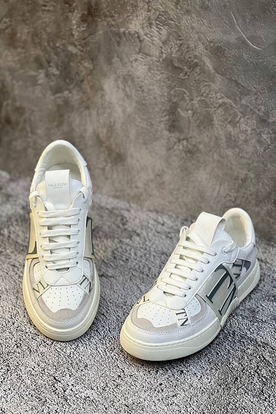 Женские кожаные кроссовки Valentino Gavani