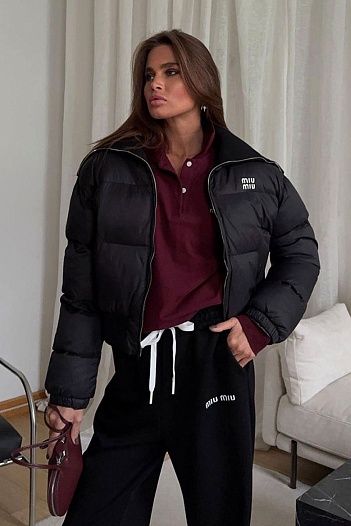 Женская чёрная куртка MIU MIU   