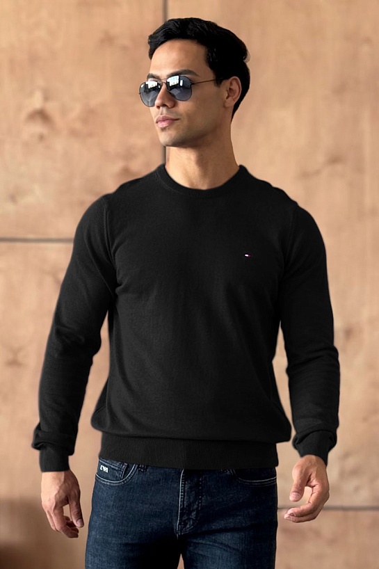 Мужская кофта Tommy Hilfiger чёрного цвета logo-embroidered