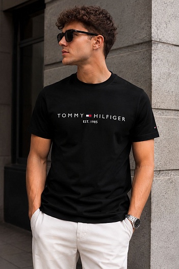 Футболка чёрного цвета Tommy Hilfiger Core Logo   