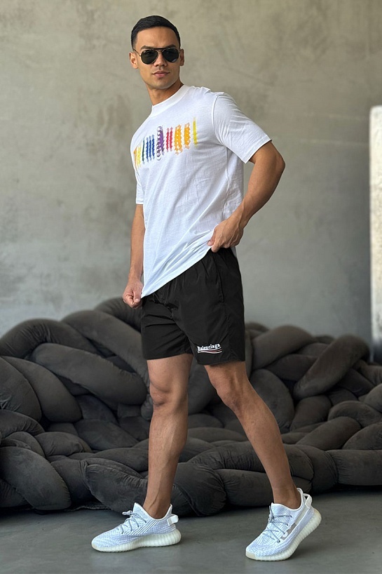 Чёрные шорты Balenciaga Political Campaign logo