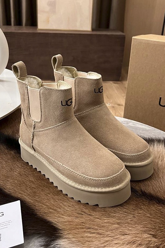 Женские замшевые ботинки с мехомм UGG Dipper - Beige