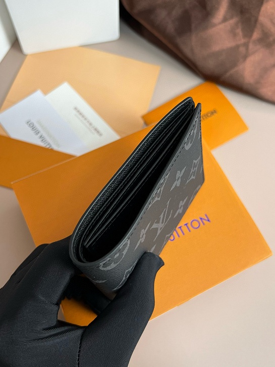 Кожаный кошелёк Louis Vuitton Slender Premium 11x8.5x1 см