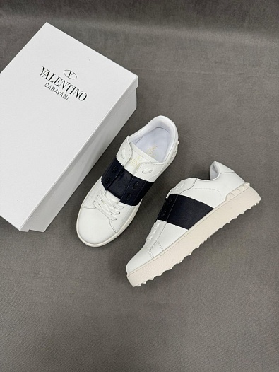Кожаные кроссовки Valentino Rockstud - White / Navy   