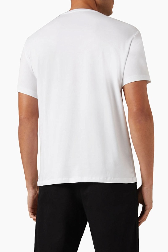 Футболка белого цвета Armani Exchange V-neck