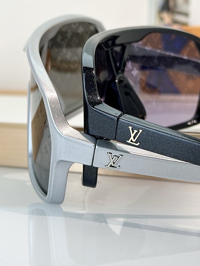 Солнцезащитные очки Louis Vuitton Ski Tramontane Mask    