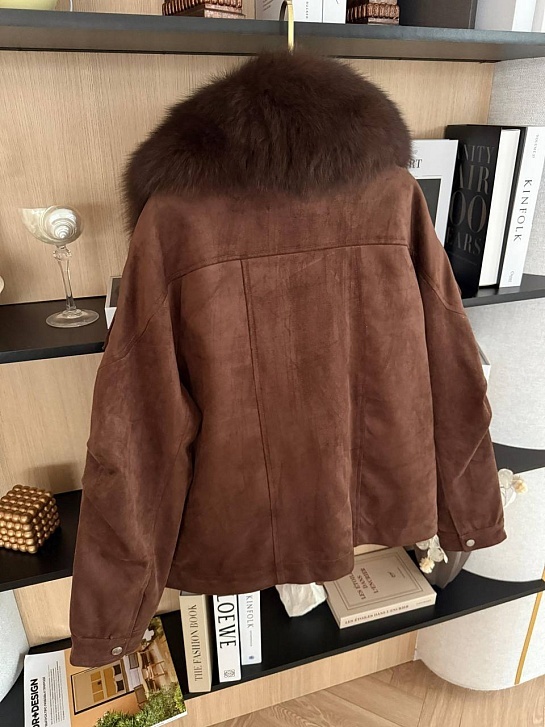 Женская утеплённая дубленка Max Mara с натуральным мехом