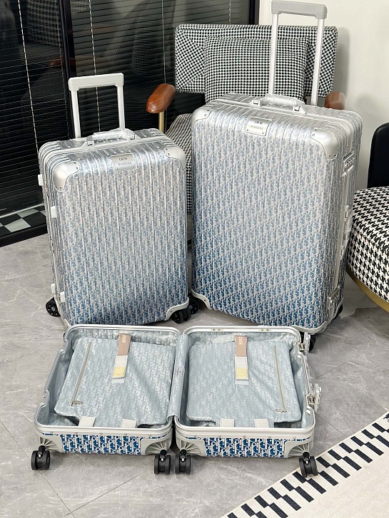 Чемодан Rimowa x Dior Aluminum Gradient M Premium 67x42x27 см