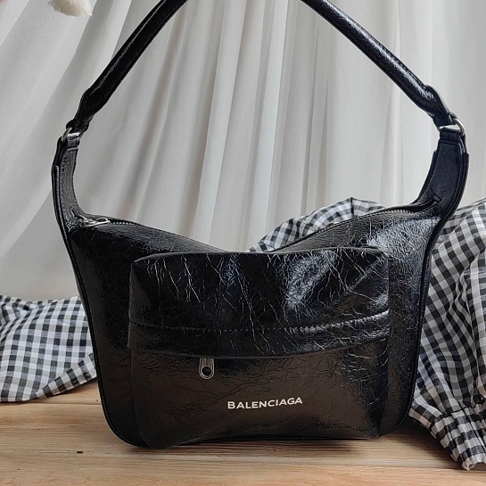 Женская сумка Balenciaga Raver 30x19 см - Black