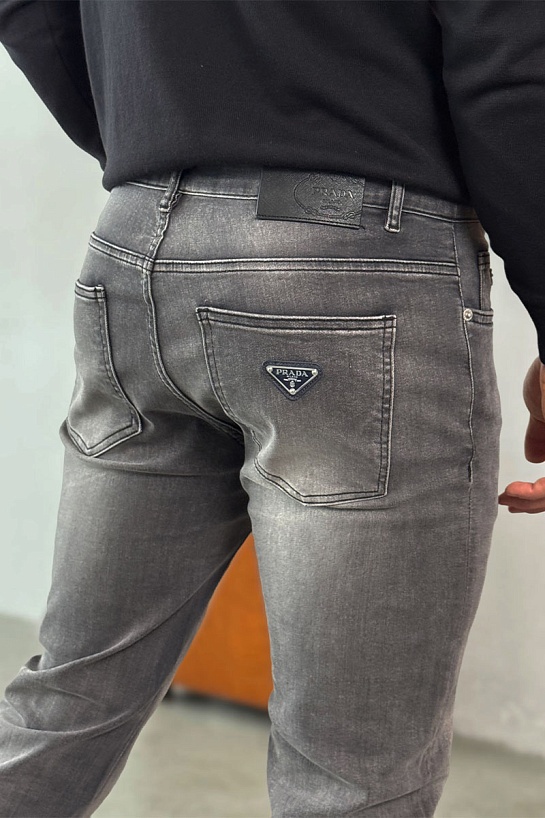 Мужские серые джинсы Prada