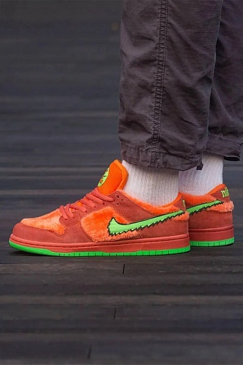 Кроссовки Grateful Dead x Nike SB Dunk Low "Orange Bear"   
