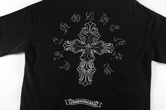 Чёрная оверсайз футболка Gothic logo
