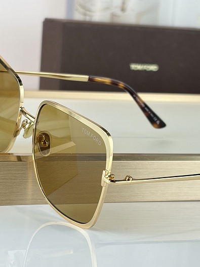 Солнцезащитные очки Tom Ford Tara   