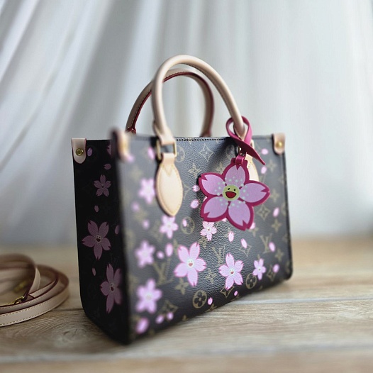 Кожаная сумка Louis Vuitton x Takashi Murakami OnThe Go 24x20 см   