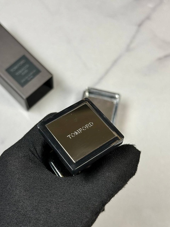 Парфюмерная вода Tom Ford Tobacco Oud (50 мл)