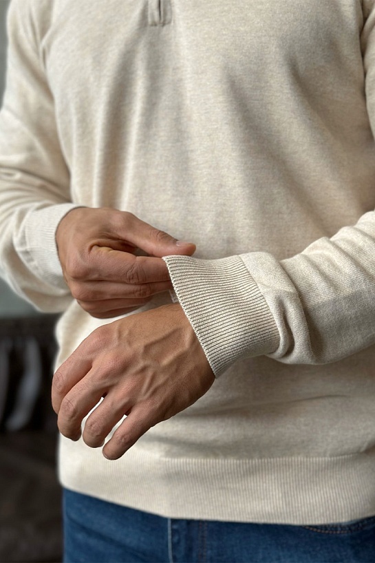 Мужской джемпер Hugo Boss бежевого цвета