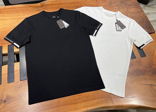 Футболка белого цвета Armani Exchange logo-tape   