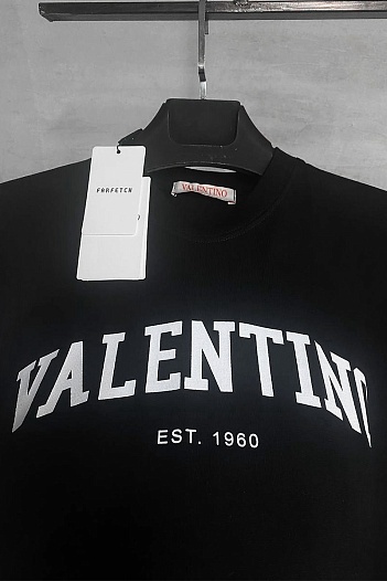 Оверсайз футболка Valentino чёрного цвета   