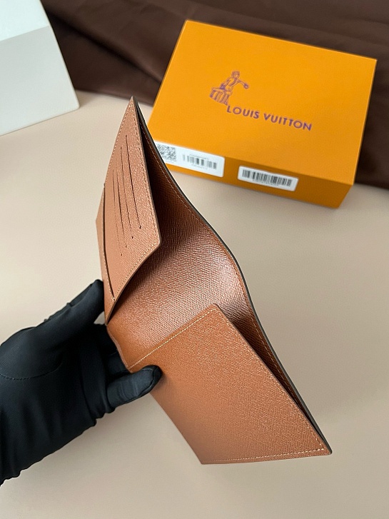 Кожаная обложка для паспорта Louis Vuitton Premium 14x9.5x1.5 см