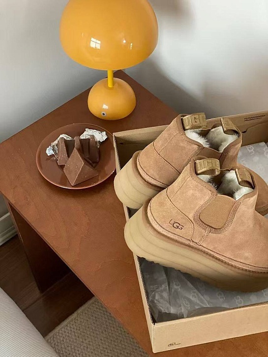 Женские ботинки UGG Neumel Platform - Brown