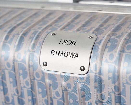 Чемодан Rimowa x Dior Aluminum Gradient M Premium 67x42x27 см