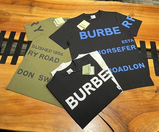 Футболка чёрного цвета Burberry Horseferry print