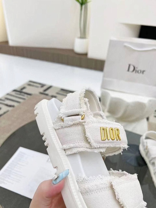 Женские сандалии Dior Dioract белого цвета