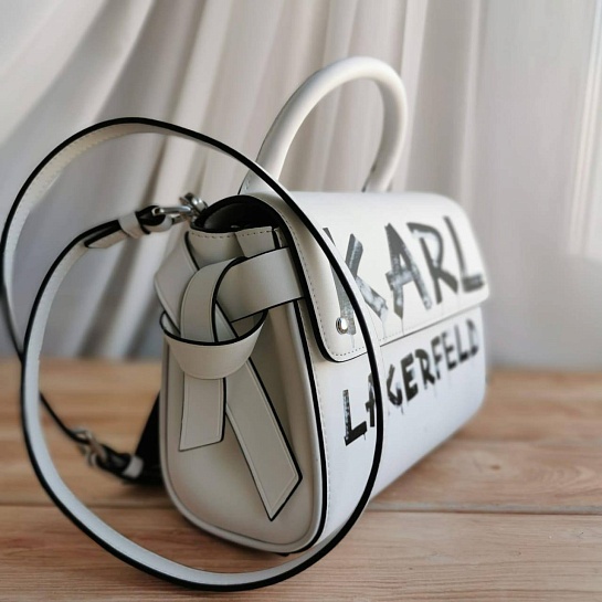 Женская кожаная сумка Karl Lagerfeld 23x17 см