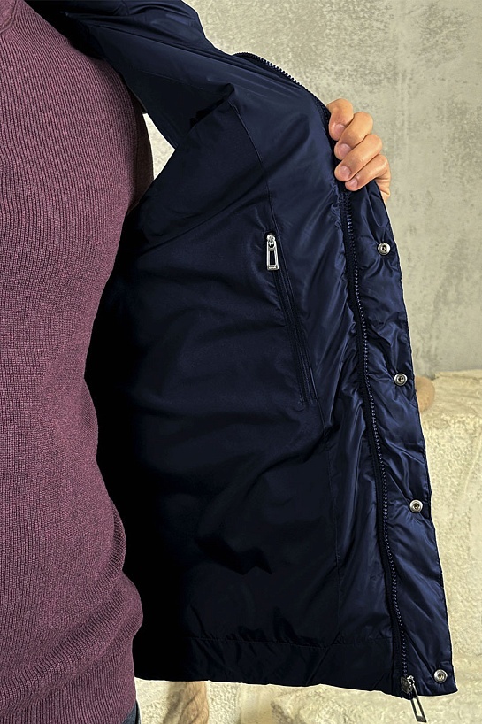 Мужской жилет Hugo Boss тёмно-синего цвета