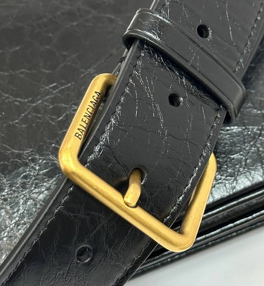 Женская сумка Balenciaga BB Soft Premium 23x14.5x4 см - Black / Gold