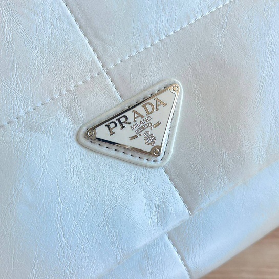 Женская кожаная сумка Prada 33x20 см - White