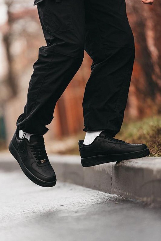 Кроссовки Nike Air Force 1 Low "Triple Black"
