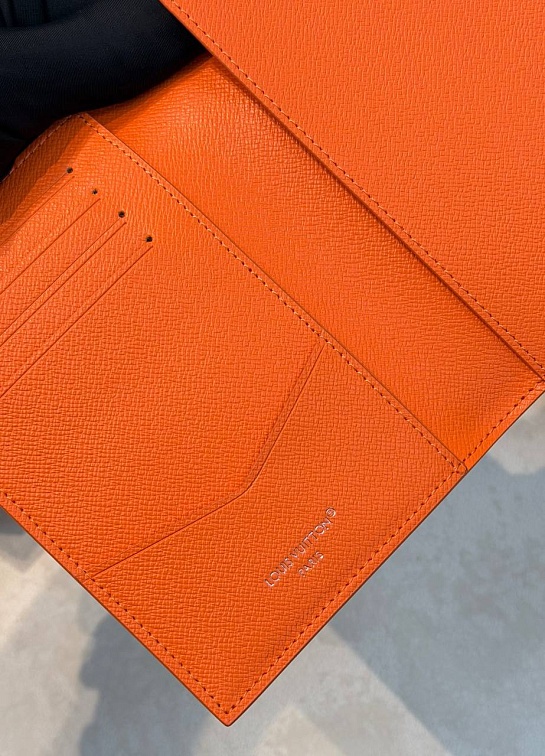 Кожаная обложка для паспорта Louis Vuitton Rouge Brique premium 14x10x2.5 см