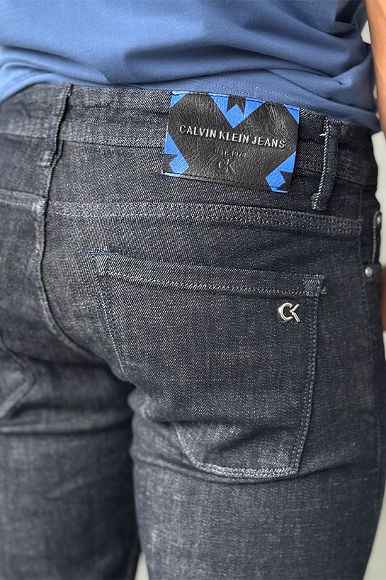 Мужские чёрные джинсы Calvin Klein logo-plaque