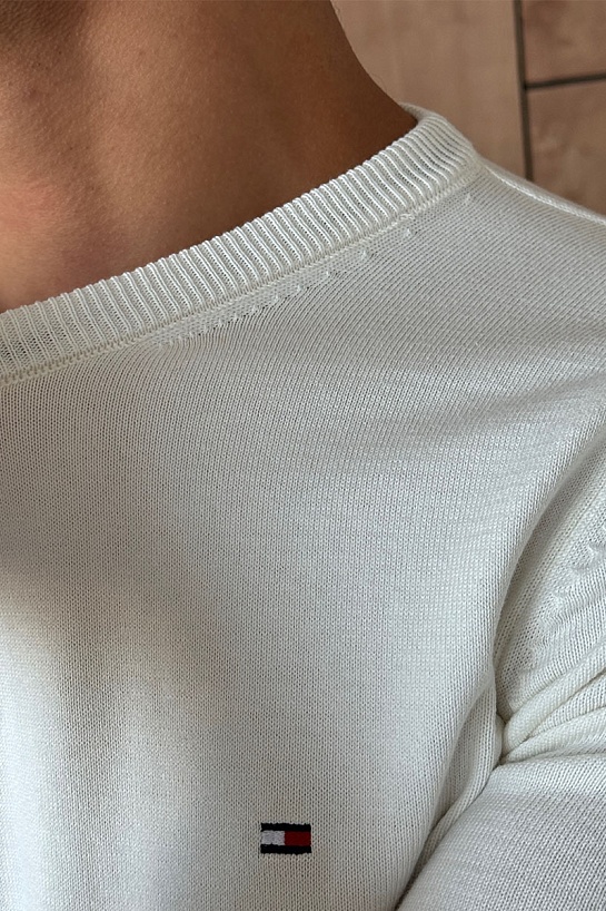 Мужская кофта Tommy Hilfiger белого цвета logo-embroidered