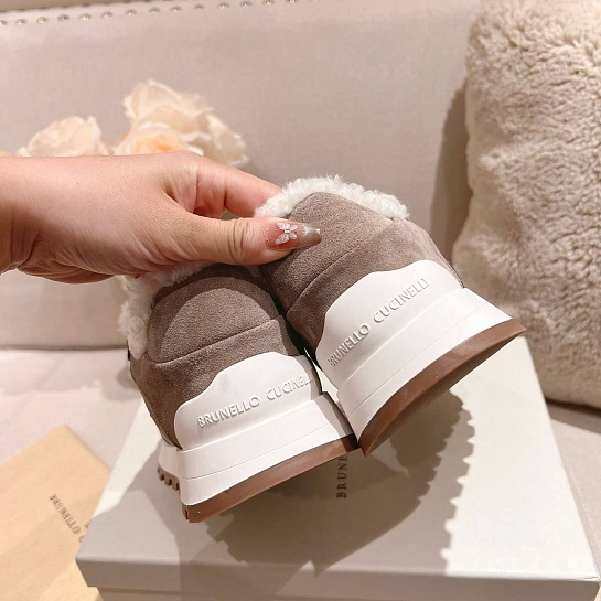 Женские замшевые кроссовки с мехом Brunello Cucinelli Premium