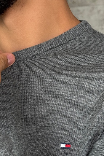 Мужская кофта Tommy Hilfiger серого цвета logo-embroidered   