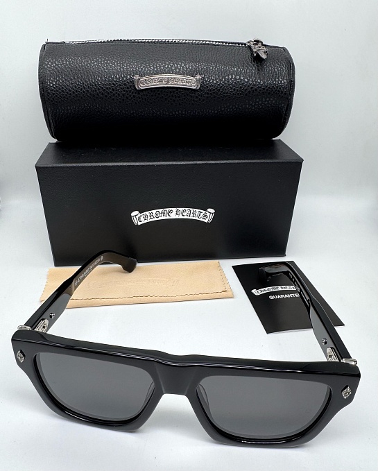 Солнцезащитные очки Chrome Hearts Charismadick