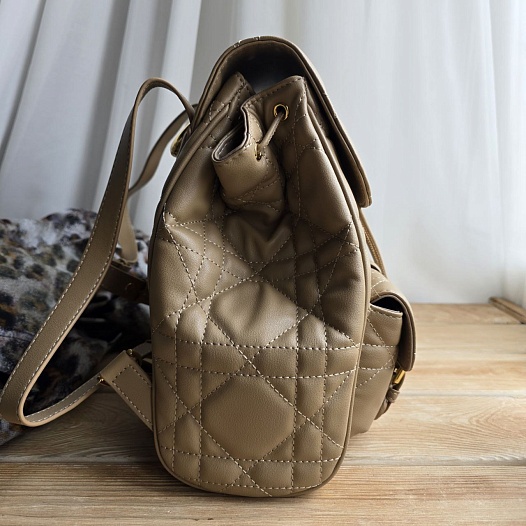 Кожаный рюкзак Dior Caro 26x25 см - Beige   