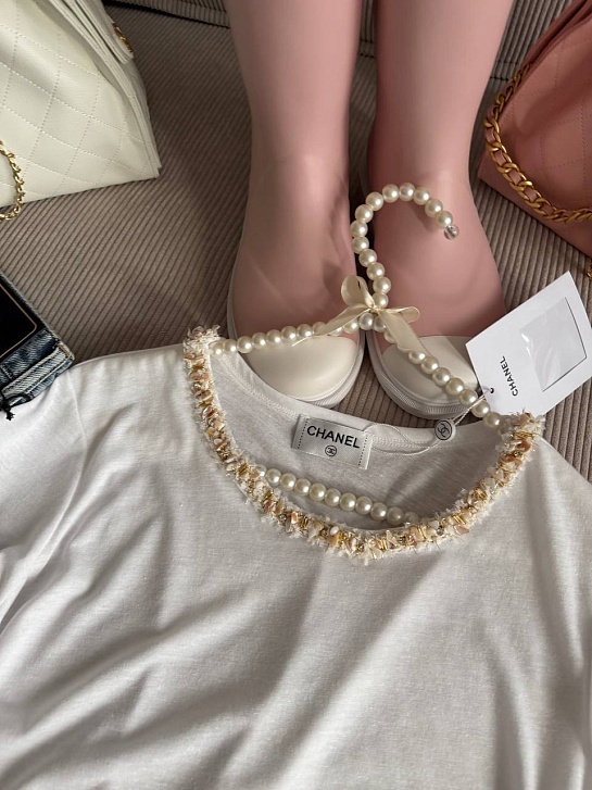 Женская белая футболка Chanel premium