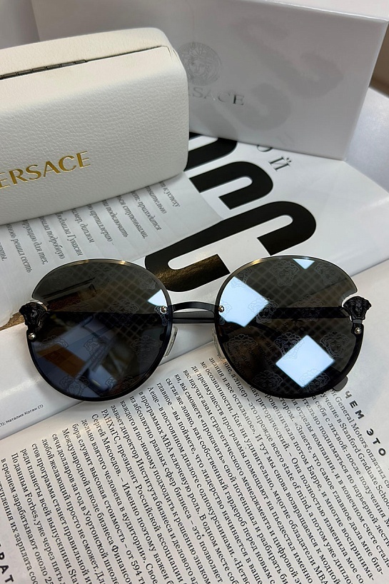 Солнцезащитные очки Versace Glam Medusa