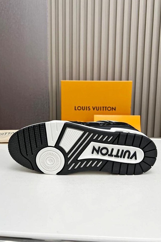 Кожаные кроссовки Louis Vuitton Trainer Monogram - White / Black