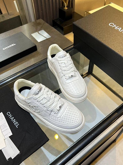 Женские кожаные кроссовки Chanel Premium - White