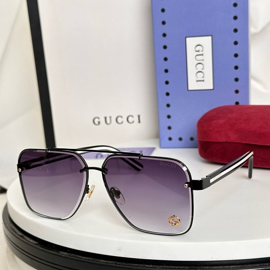 Солнцезащитные очки Gucci GG   