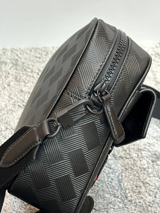 Кожаная сумка Montblanc Messenger Extreme 3.0 Premium 24x18x6.5 см