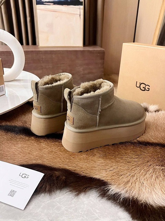 Женские ботинки UGG Classic Ultra Mini Platform - Brown