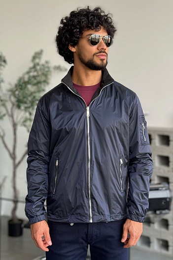 Двусторонняя ветровка Prada   