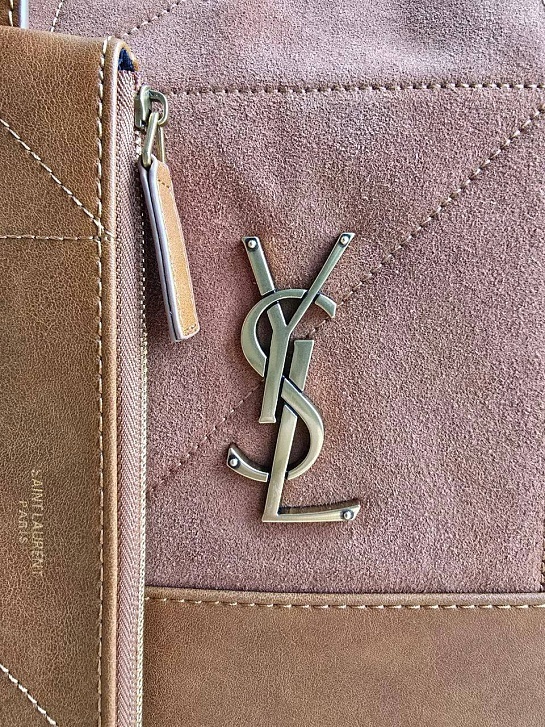 Замшевая сумка Yves Saint Laurent 38x34 см