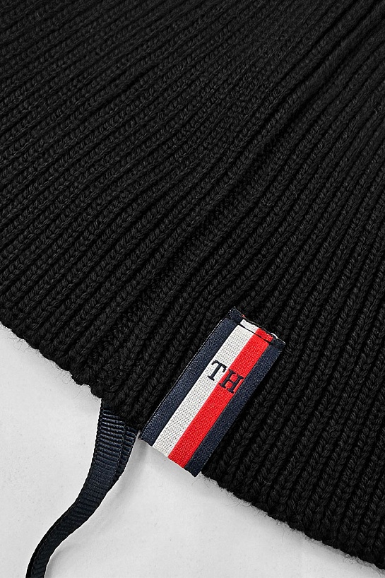 Мужская чёрная шапка Tommy Hilfiger logo-patch