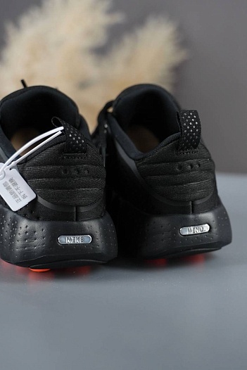 Кроссовки Nike Mind 002   